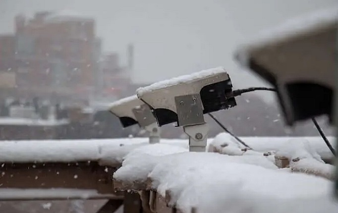 Методы обслуживания и ухода за единицами панорамирования и наклона